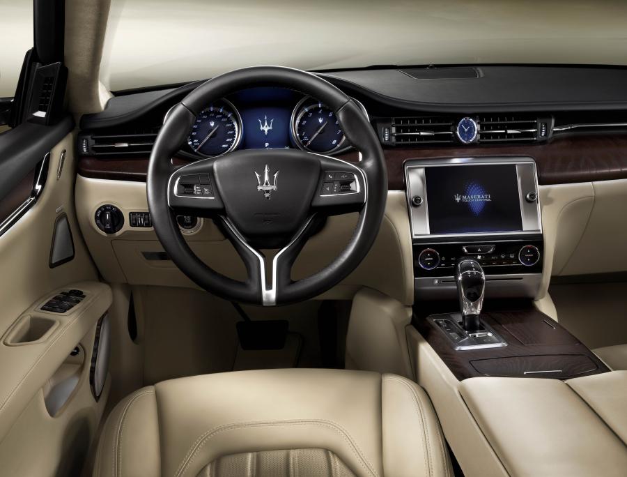  Maserati Quattroporte 2012 года  (фото 32 из 126)